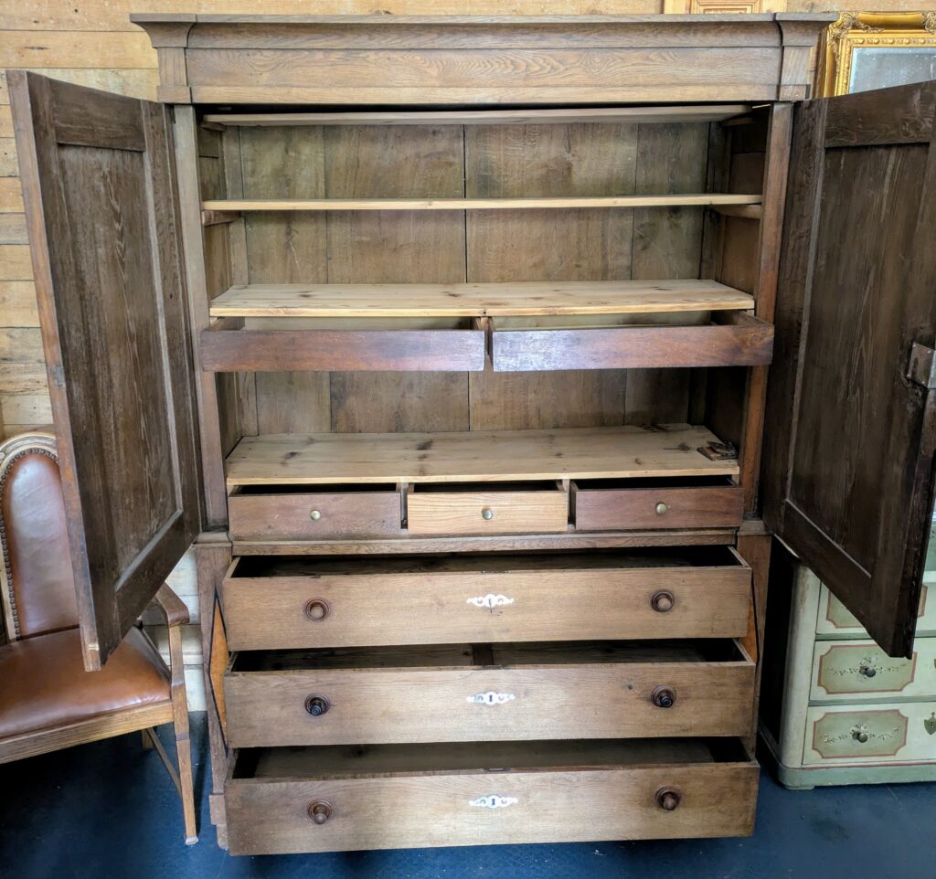 Kabinettschrank, Eiche massiv, um 1800