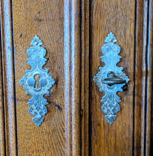 Eichenschrank, massiv, Biedermeier