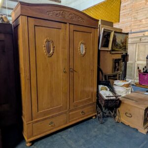Eichenschrank, massiv, um 1910