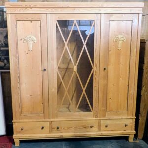 Weichholzschrank, Jugendstil, verglast – Bild 2