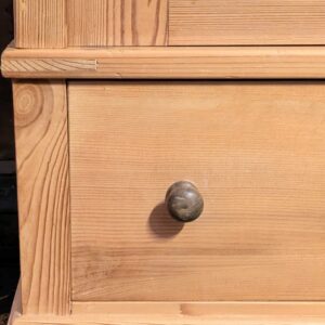 Weichholzschrank, Jugendstil, verglast – Bild 6